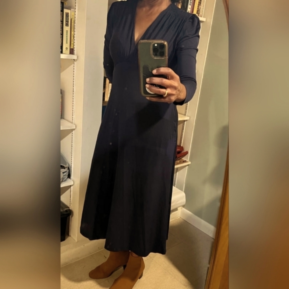 Tencel Jersey V-Neck Long Sleeve Midi Dress